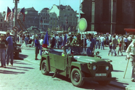 Na Slavnosti svobody se sjela vojenská auta z celé republiky (foto Z. Šůcha)