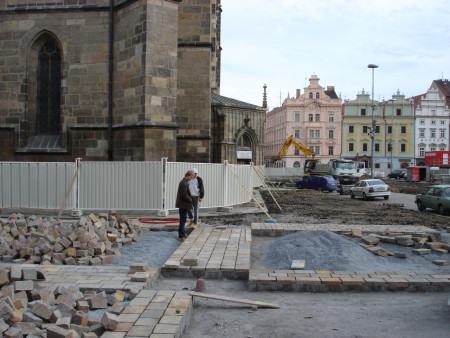 47) Rekonstrukce povrchu náměstí 31.10. 2006
